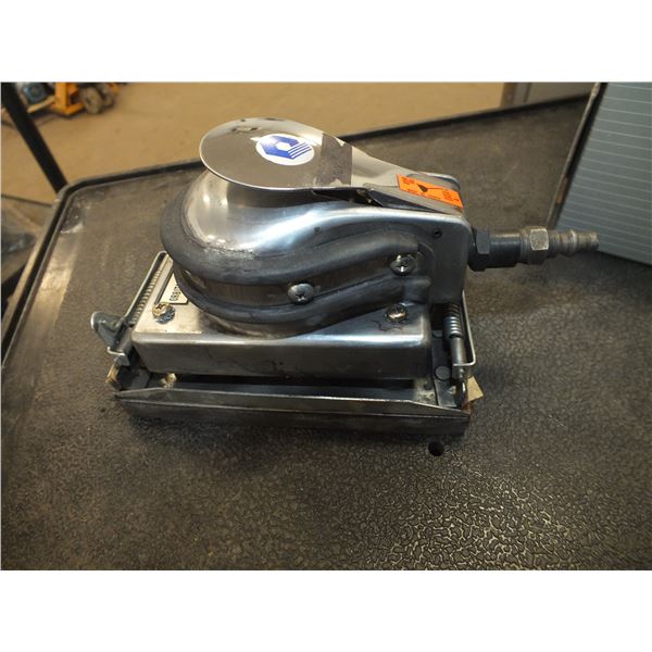 Qualitech Orbital Jitterbug Sander