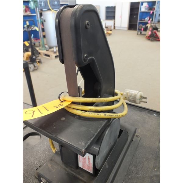 Dremel Belt & Disc Sander w/ Bag Of Sandpaper