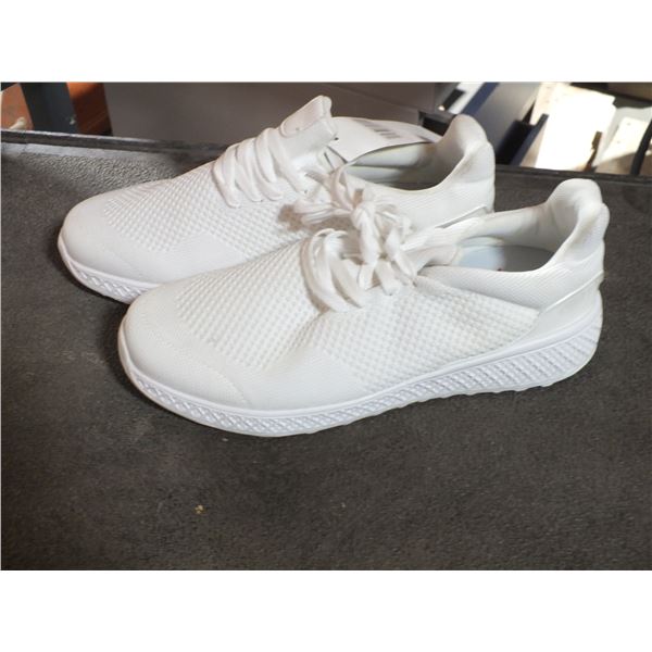 Size 10 White Shoes
