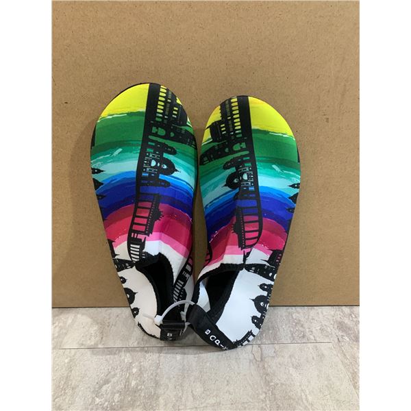 Unisex Water Shoes - Sunset Theme - Size 42-43
