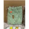 Image 5 : 4 Pack of Summer Outfits for Dogs - 2XL (SMALL DOG)