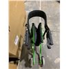 Image 16 : HandiLite Xpress Foldable Walker - Model: 934