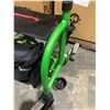 Image 4 : HandiLite Xpress Foldable Walker - Model: 934