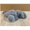Image 3 : Women's Medium Open Toe Fluffy Memory Foam Slippers