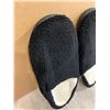 Image 2 : Women's Slip-On Fuzzy Slippers Black & White