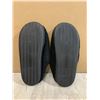 Image 4 : Women's Slip-On Fuzzy Slippers Black & White
