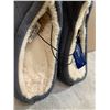 Image 2 : Mens Grey Slippers Size 6 -7
