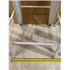 Image 10 : Lot of 2 Metal Stacking Stools 30in Tall White Colour