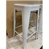 Image 6 : Lot of 2 Metal Stacking Stools 30in Tall White Colour