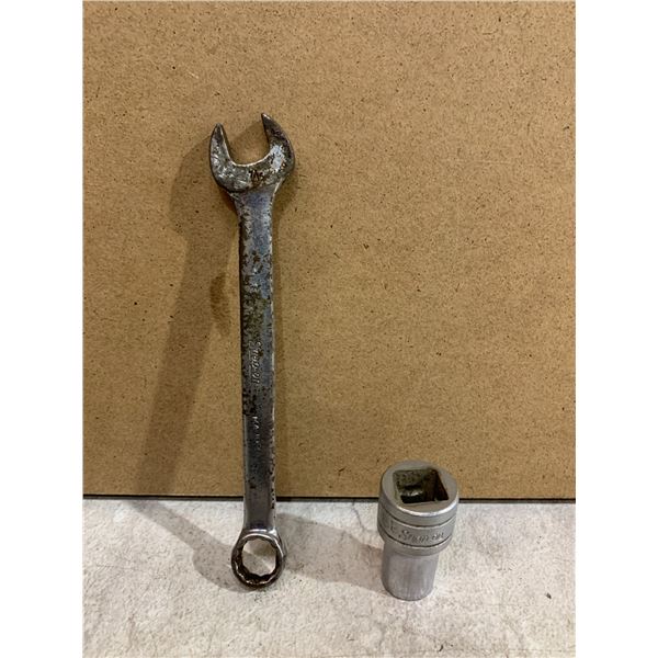 2 Pcs Snap On Tools 1 - 7 1/6 -1/2 Drive Socket and 1 - 1/2in Wrench