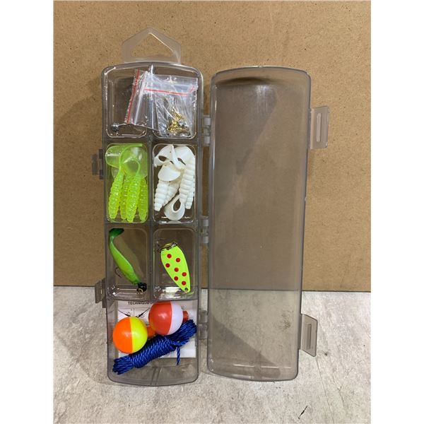 Red Wolf Universal Spincast Tackle Kit