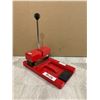 Image 1 : Sizzix Original Red Personal Die-Cutting Press Machine