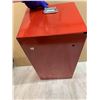 Image 14 : Red Three Drawer Tool Chest (Would be best for on top)