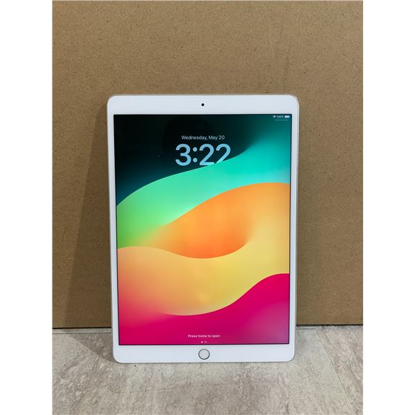 64GB Apple iPad Pro 10.5-inch - Factory Reset