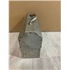 Image 2 : Vintage Aluminum Strongbox Lunch Box