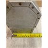 Image 6 : Vintage Aluminum Strongbox Lunch Box