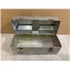 Image 7 : Vintage Aluminum Strongbox Lunch Box
