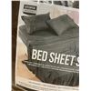 Image 3 : Gray Standard 100 Queensize Bed Sheet Set - 100% Polyester