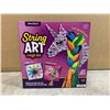 Image 1 : Dan & Darci String Art Craft Kit
