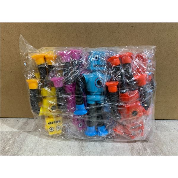 8 Pcs - Suction Cup Robot Sensory Toys
