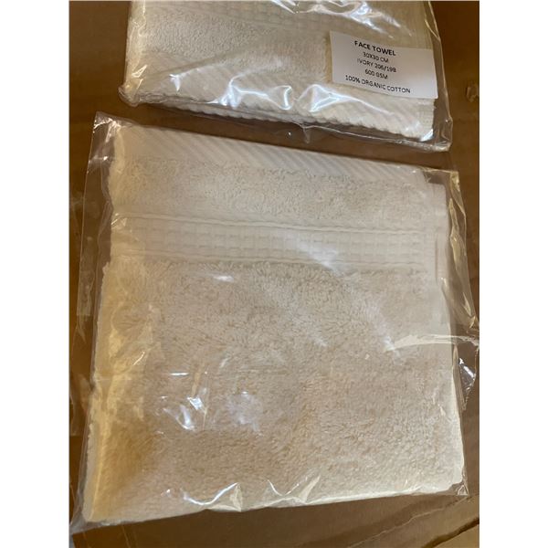 Box of New Wash Cloth, Ivory, Size 30x30 cm (Approx. 120 Pcs) - R.V. $19.99/pcs