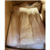 Image 1 : Box of New Hand Towels, Ivory, Size 40x76 cm (Approx. 39 Pcs) - R.V. $38.99/pcs