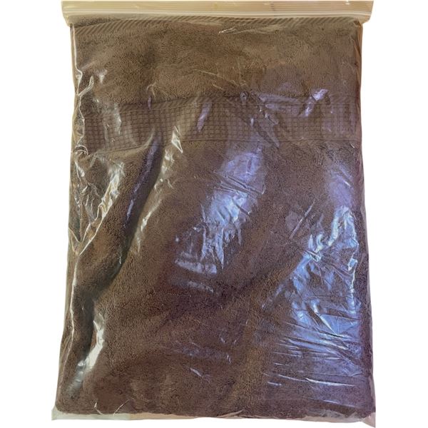 Box of New Bath Sheets, Chocolate, Size 90x182 cm (Approx. 12 Pcs) - R.V. $129.99/pcs