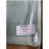 Image 2 : Box of New Organic 100% Cotton Hand Towel, Seafoam, Size 40x76 cm (Approx. 90 Pcs) - R.V. $38.99/pcs