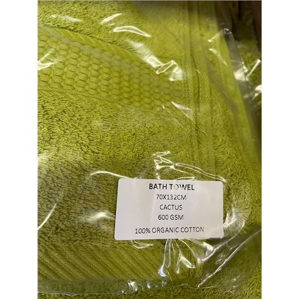 Box of New Organic 100% Cotton Bath Towel, Cactus, Size 70x132 cm (Approx. 24 Pcs) - R.V. $89.99/pcs