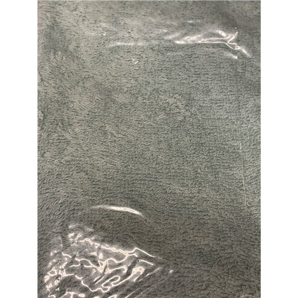 2 Boxes of New Bath Sheets, Seafoam, Size 90x182 cm (Approx. 12 Pcs) - R.V. $129.99/pcs