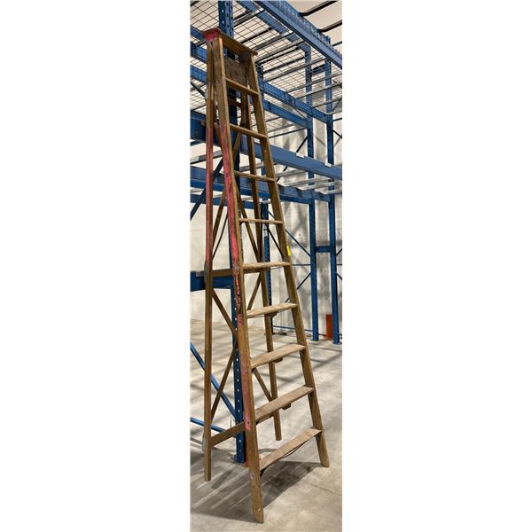 9 step wooden ladder