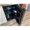 Image 2 : Danby Compact Refrigerator