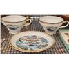 Image 4 : Decorative Art Pieces, Souvenirs, and Tableware
