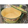Image 8 : Decorative Art Pieces, Souvenirs, and Tableware