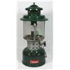 Image 2 : VINTAGE COLEMAN LANTERN MODEL 220E NICE SHAPE