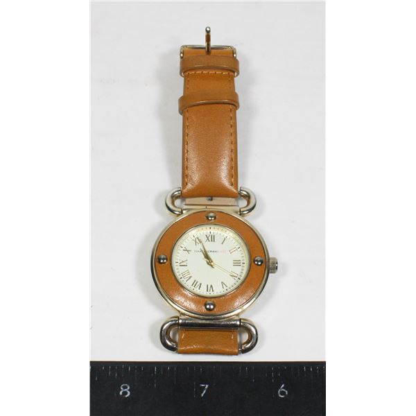 LADIES ISAAC MIZRAHI LIVE TAN AND GOLD WATCH NEEDS