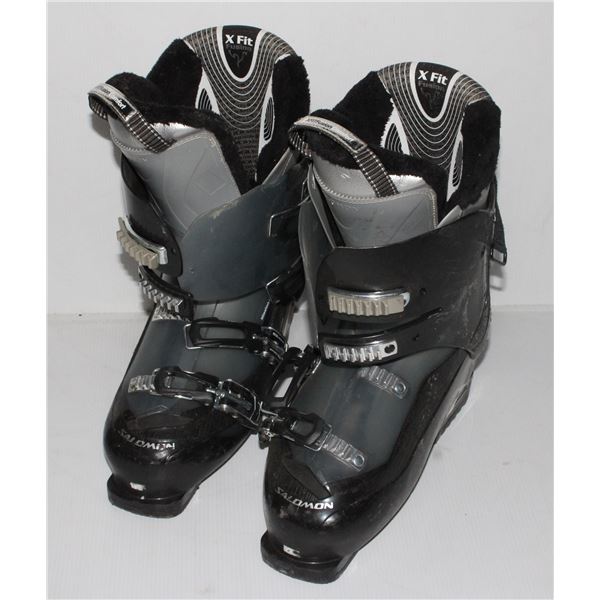SALOMON MISSION 4 DOWNHILL SKI BOOTS SZ 28