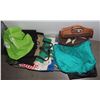 Image 1 : LARGE LOT OF WOMEN'S BAGS AND SHOPPING BAGS