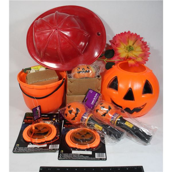 LARGE LOT OF HALLOWEEN ITEMS