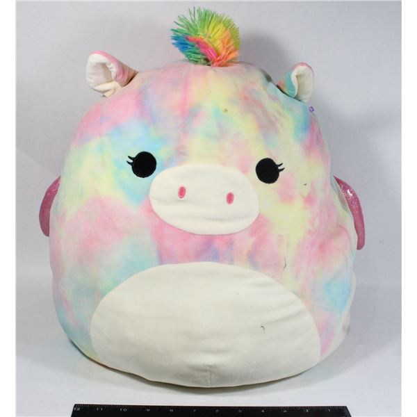 LARGE SQUISHMALLOW PLUSHIE