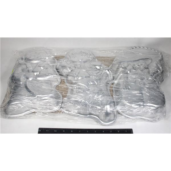 WILTON DIEGO CAKE PAN AND MORE