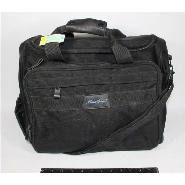 EDDIE BAUER TRAVEL BACK (BLACK)