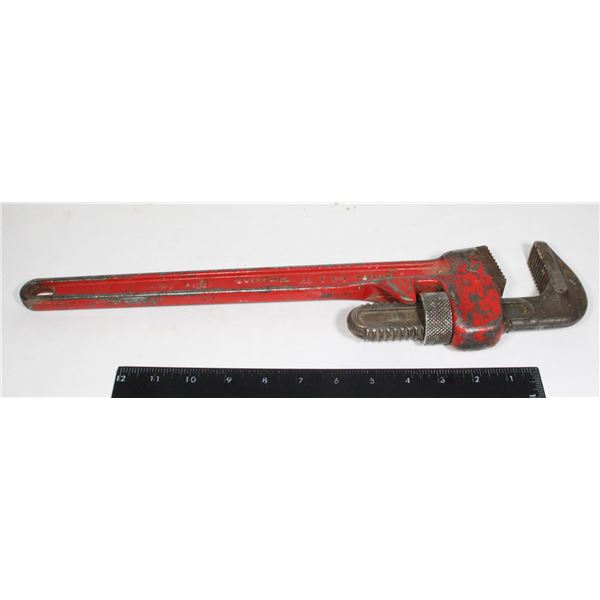 HEAVY DUTY PIPE WRENCH