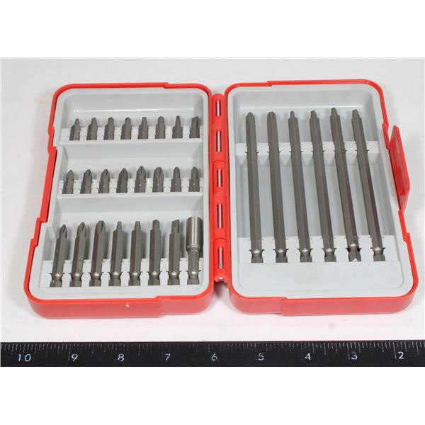 BENCHMARK COMPLETE SCREWDRIVER BIT SET IN CASE