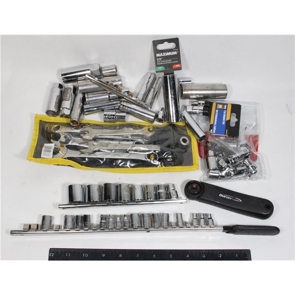 BOX OF MECHANICS TOOLS INCLUDING