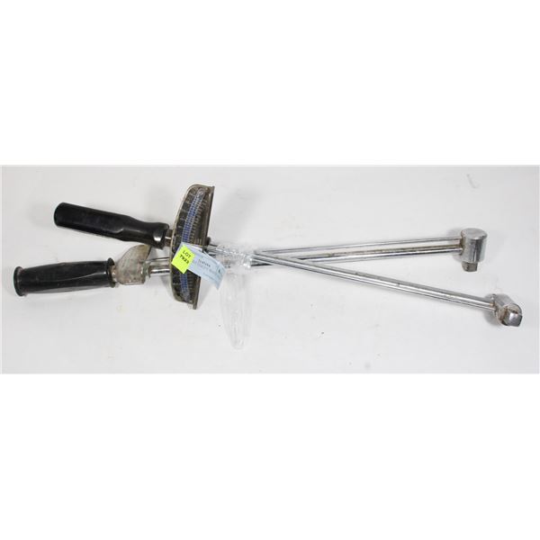 LOT OF TWO TORQUE WRENCHES