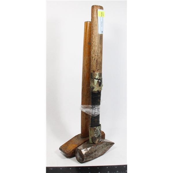 PAIR OF MINI SLEDGEHAMMERS
