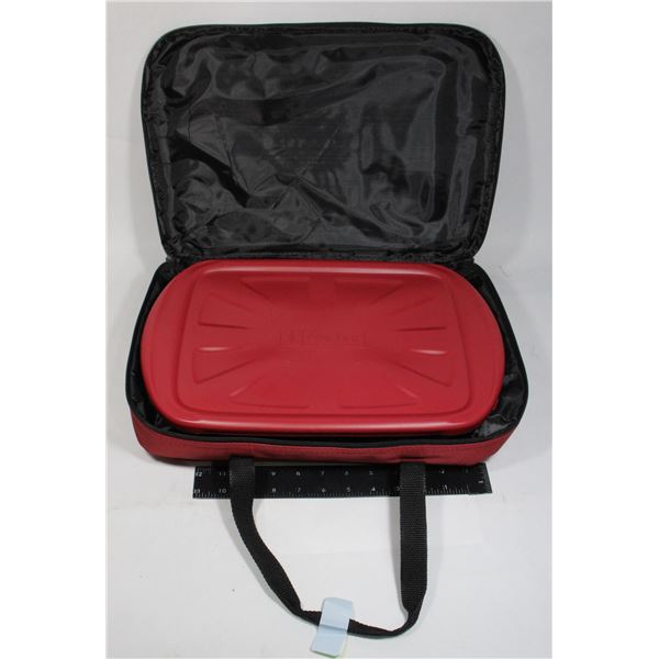 ANCHOR HOCKING BAKING DISH WITH INSULATED CARRIER