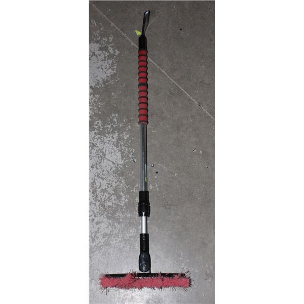 EXTENDABLE ALUMINUM SNOW AND ICE REMOVER
