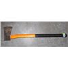 Image 1 : AXE (SOME DAMAGE TO HANDLE)